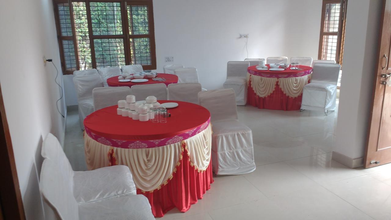 Club Awara Holiday Resort Manesar Exterior photo